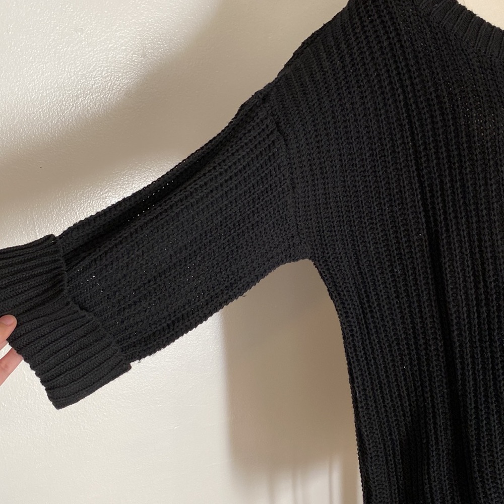 Black Sweater Tunic With Large Pocket - Picture 3 of 4